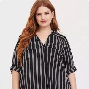 Torrid Black and White Stripe Harper Georgette 3/4 Sleeve Blouse